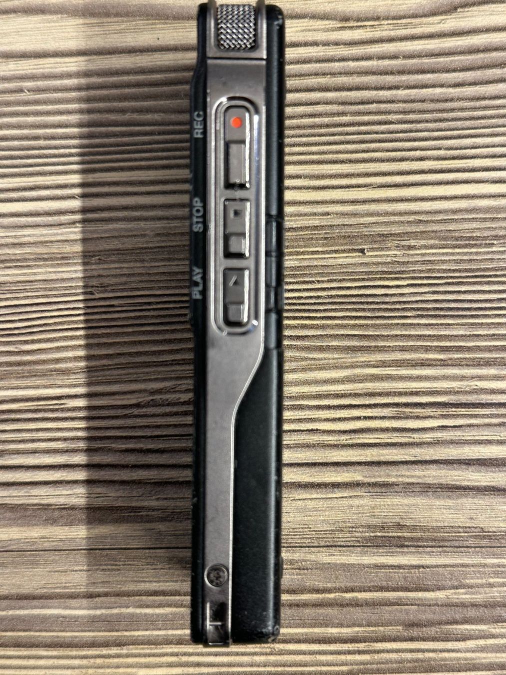 Olympus Registratori: Olympus DM-550 Digitales Diktiergerät / Voicerecorder – Usato da Zihlschlacht venduto da Padi27 3