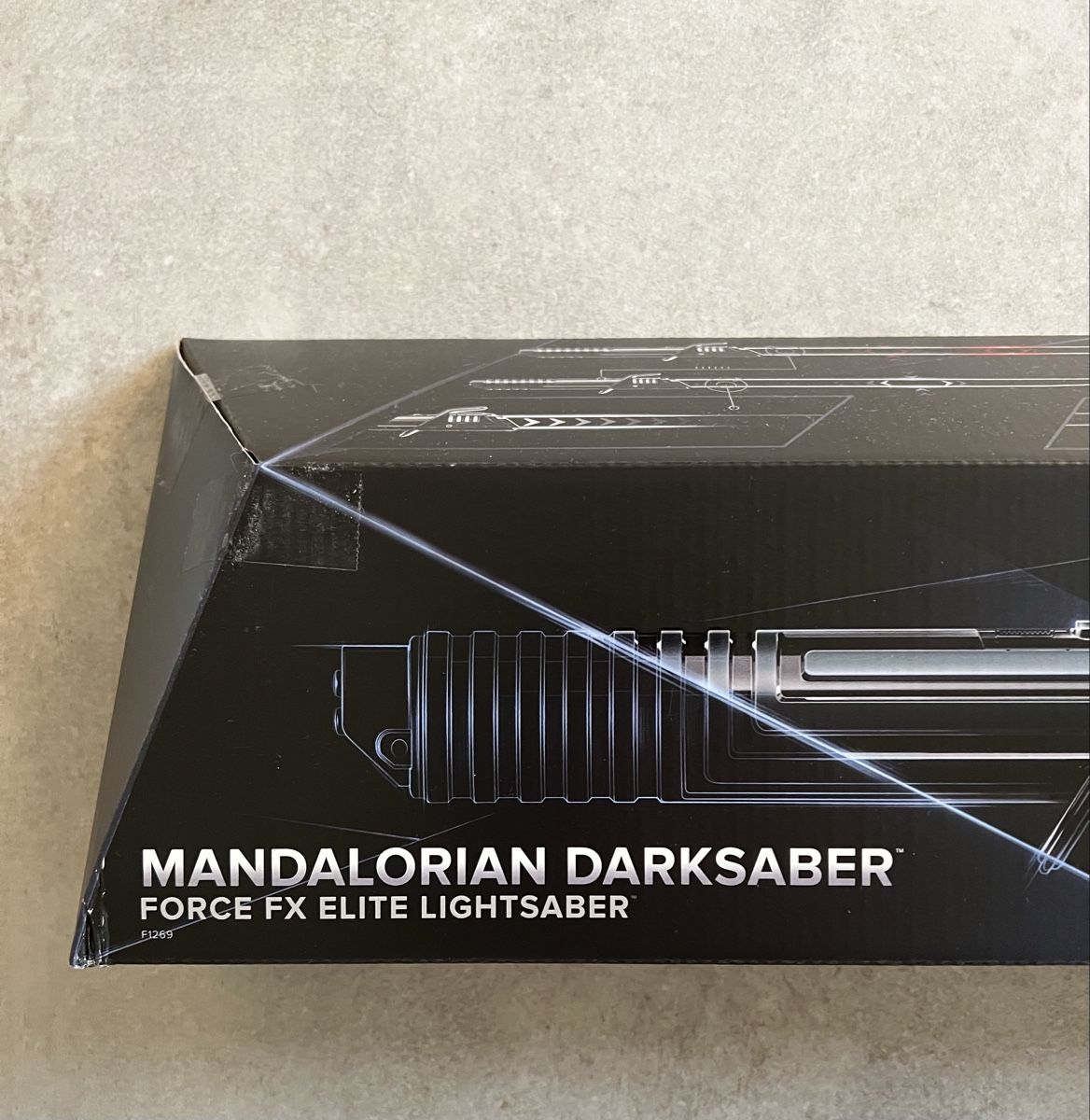 Altro per Film & Serie: Mandalorian Darksaber Force FX Elite Lichtschwert – Nuovo e nell'imballaggio originale da Steinhausen venduto da lis_f57y 8