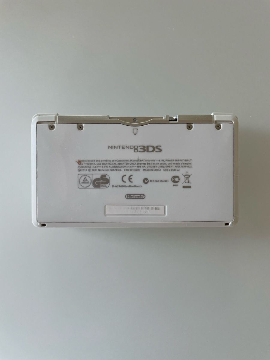 Nintendo Konsolen: Nintendo 3DS - White – Gebraucht aus Brè sopra Lugano von ped_8qk8 2
