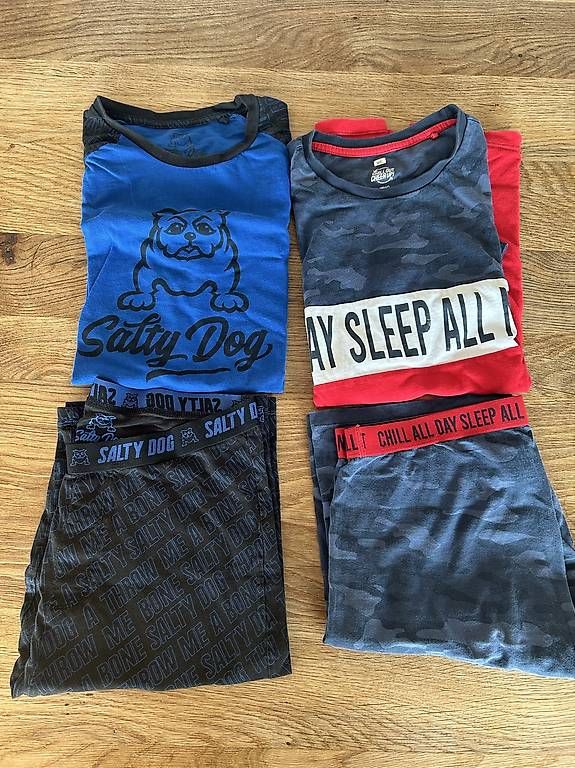 Pyjamas & Ähnliches: Dalty Dog Pyjama – Gebraucht aus steffisburg von stefanruoff