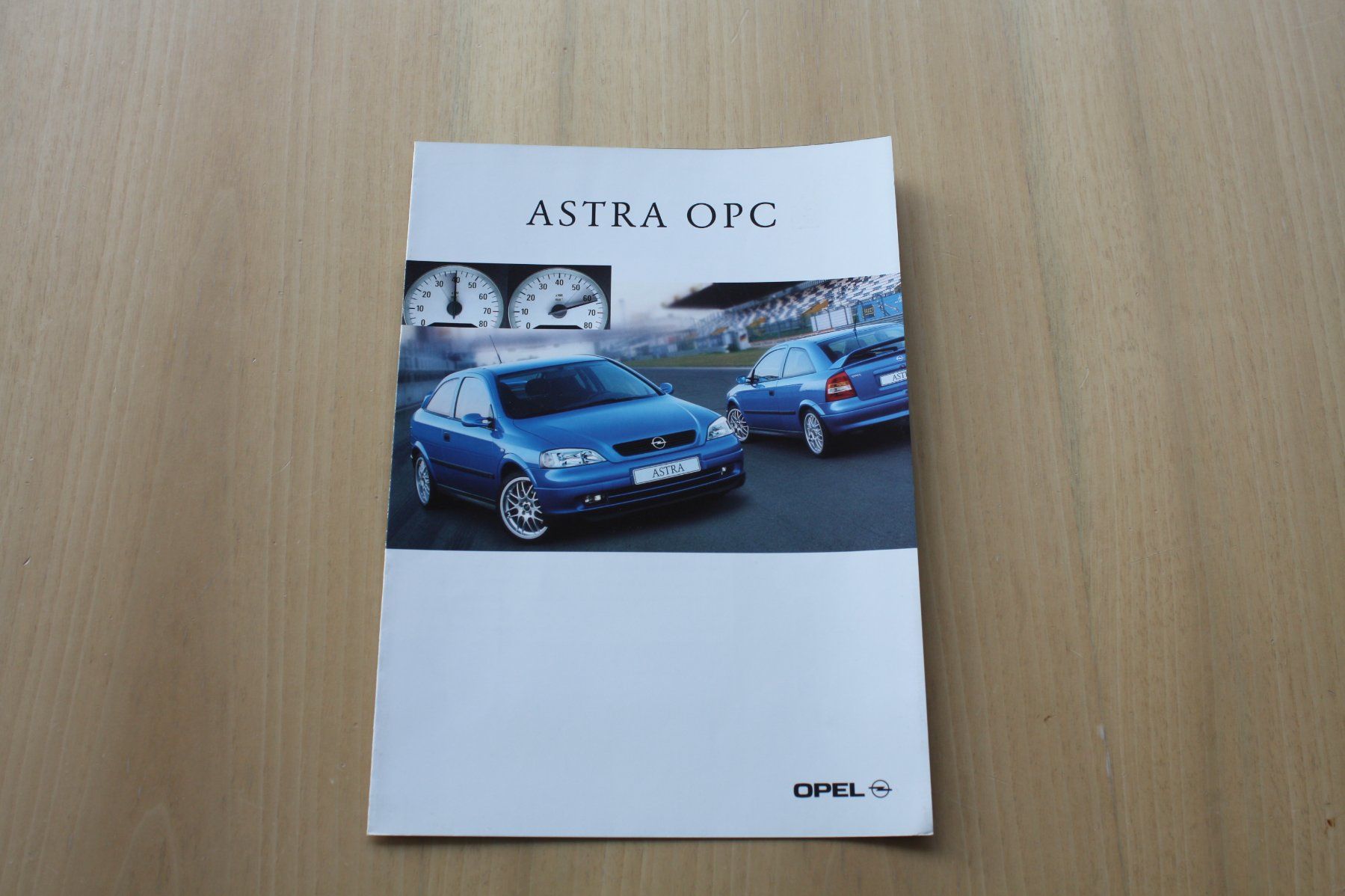Opel Documenti: Opel Astra OPC Prospekt 2000 – Usato da Wikon venduto da erwin400