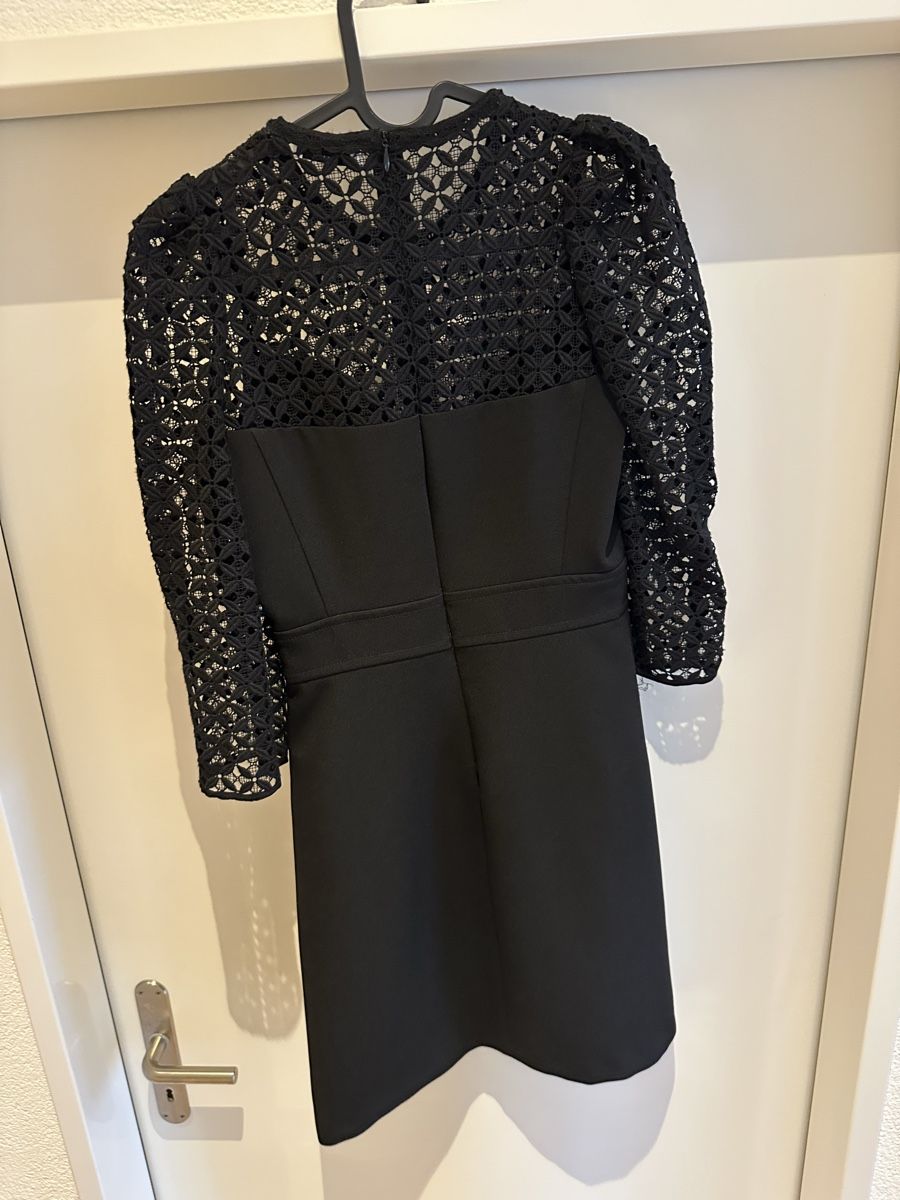 Sandro Vestiti: Schwarzes Sandro Kleid – Nuovo (secondo la descrizione) da Zürich venduto da kim_6bfg 1