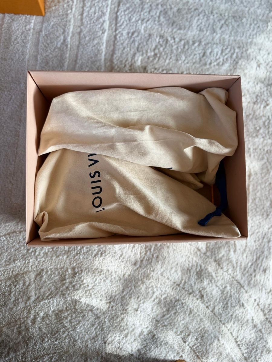 Louis Vuitton Herrenschuhe: Louis Vuitton Sneaker Grösse 44, top Zustand – Gebraucht aus Basel von RaykoShop 2