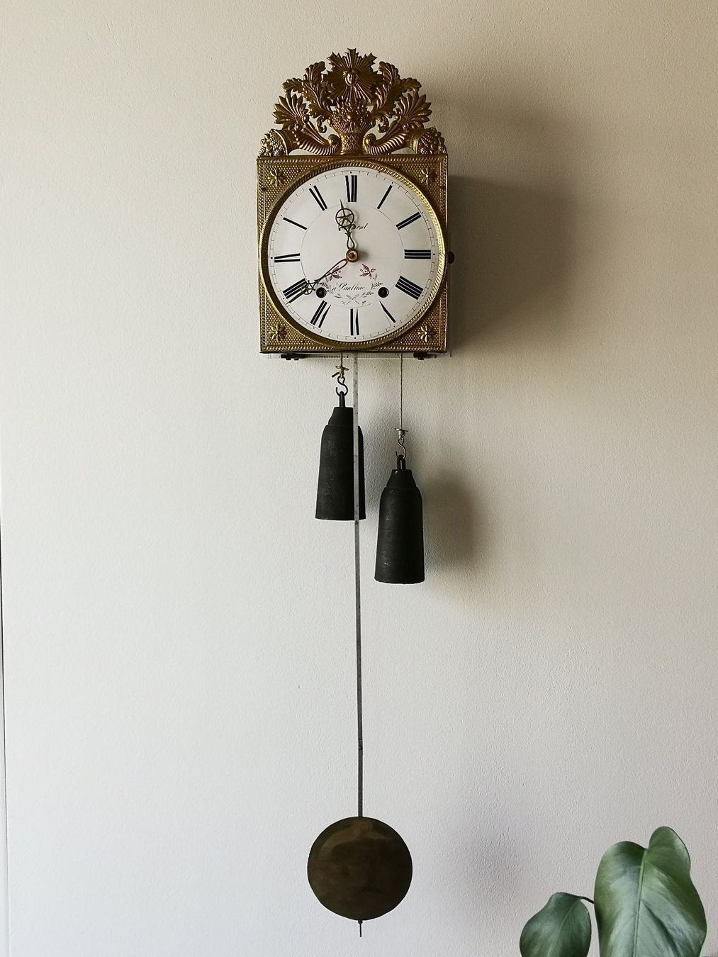 Stand- & Wanduhren: Comtoise Wanduhr – Gebraucht aus Biel/Bienne von boskob 1