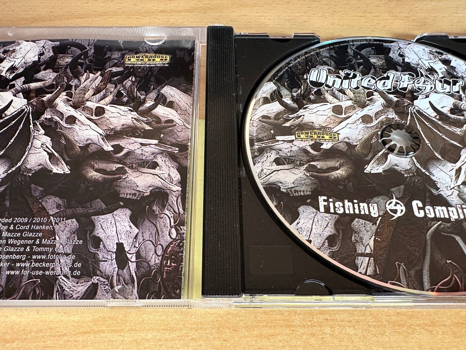 CDs: United4 - Fishing for Compliments 2011 – D'occasion à Rikon im Tösstal par Alpenmutz 2