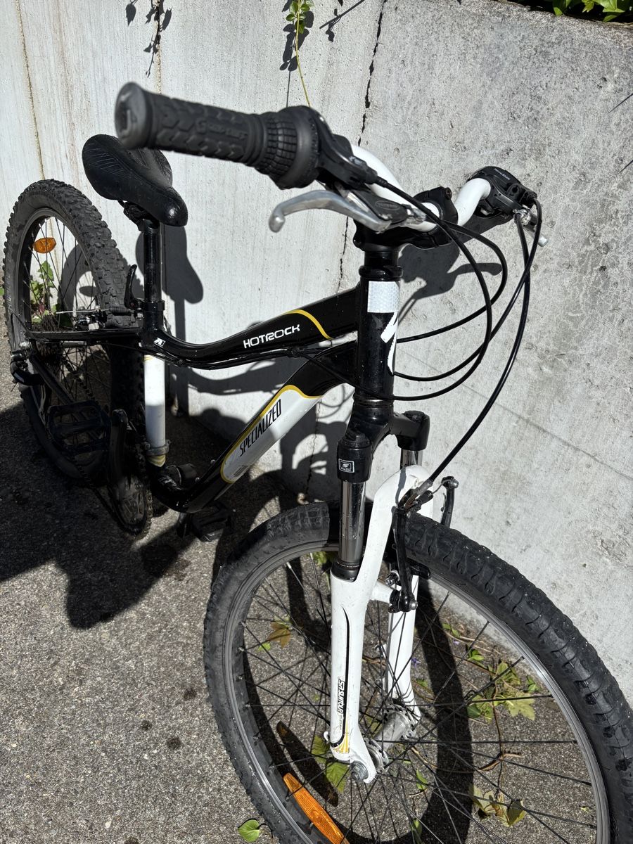 Specialized Biciclette: Specialized Hotrock Mountain Bike 24" – Usato da Wettingen venduto da  1