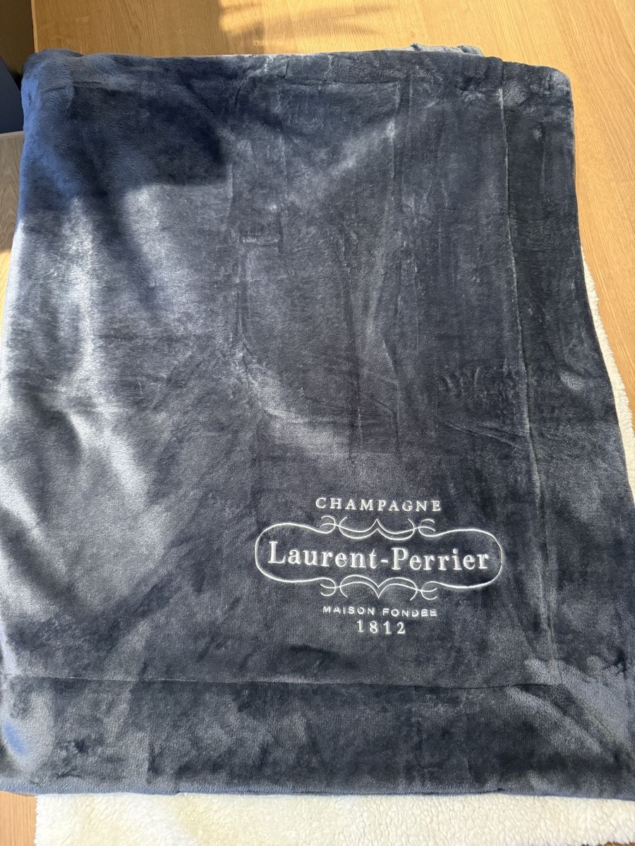 Coperte: Laurent Perrier Decke (LIMITIERT) – Nuovo (secondo la descrizione) da Othmarsingen venduto da nic_w2ls