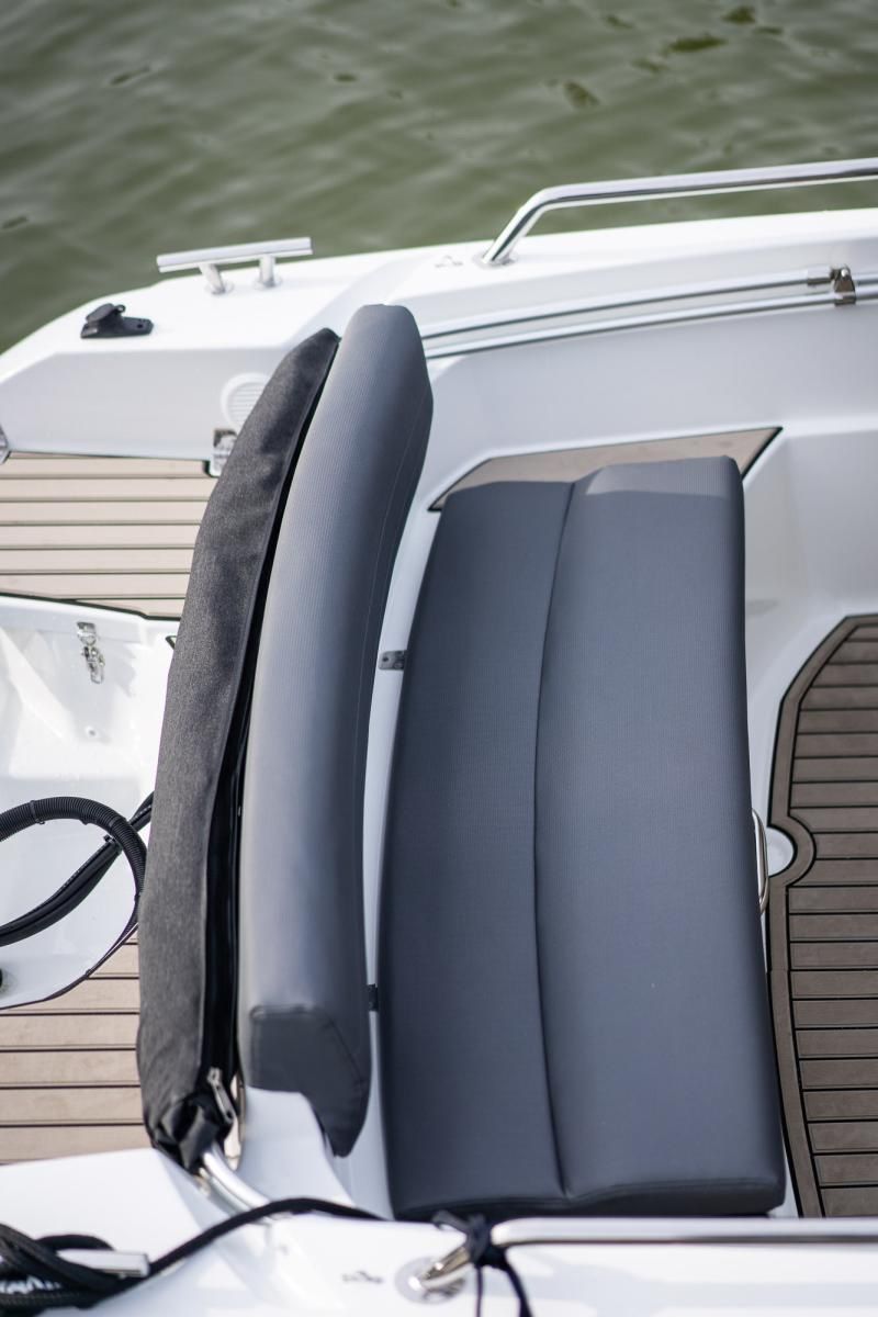 Yamarin Barche: Yamarin 50BR mit Liegeplatz – Nuovo e nell'imballaggio originale da Biel/Bienne venduto da BootszentrumBiel 7