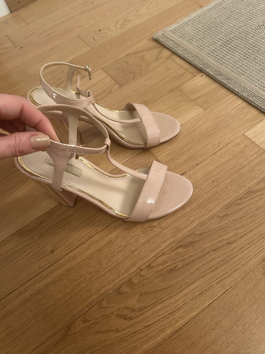 Damenschuhe: Sandali – Gebraucht aus Paradiso von kat_srp7 2
