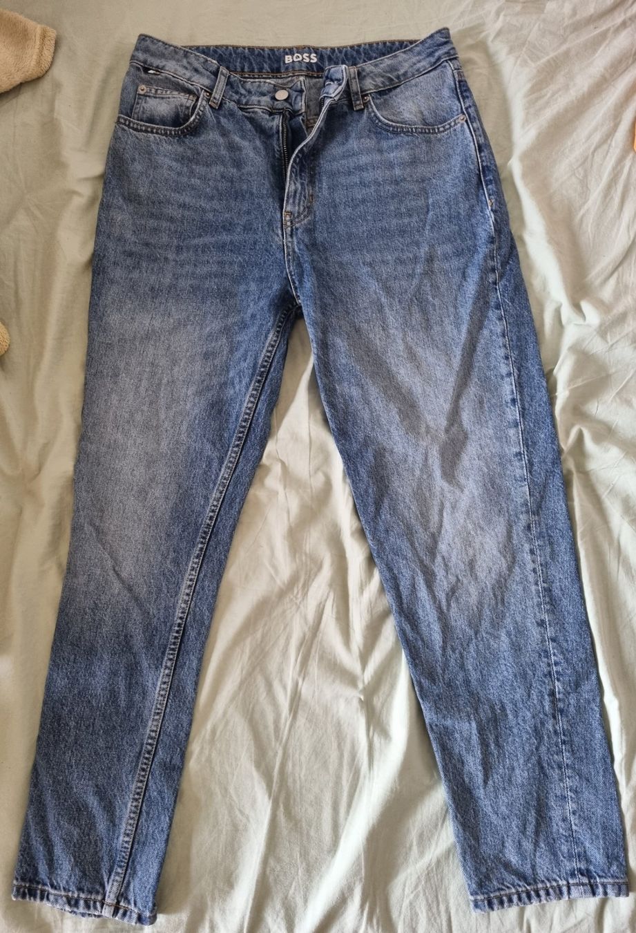 Hugo Boss Jeans: BOSS Tapered Jeans – Nuovo (secondo la descrizione) da Rüti ZH venduto da irima_vanya
