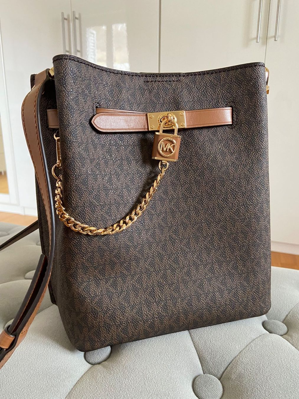 Michael Kors Taschen für Damen: Umhängetasche von Michael Kors, neu – Neu (gemäss Beschreibung) aus Weiach von Pegasus