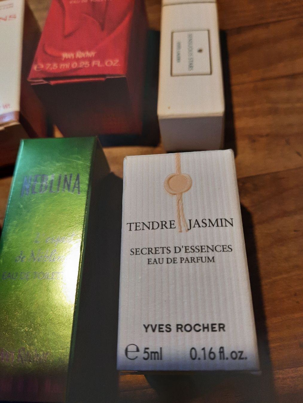 Parfum & Eau de Toilette: 12   LEERE  Parfummuster-Schachteli – Gebraucht aus Busswil BE von balu37 3