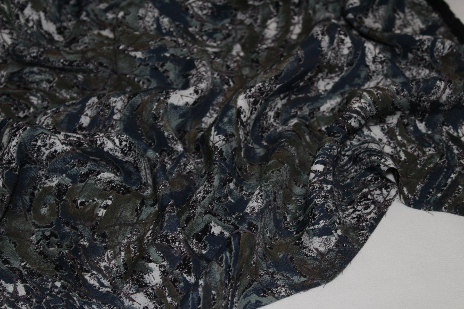 Tessuti: Stoff Kleiderstoff Viscose – Nuovo (secondo la descrizione) da Obfelden venduto da solomon111 1