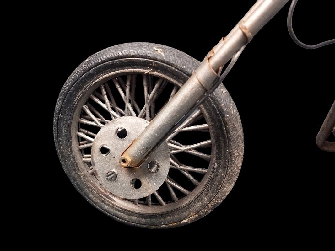 Tutte le decorazioni: Deko Motorrad Vintage – Usato da Hünenberg venduto da Restwert_Zug 3