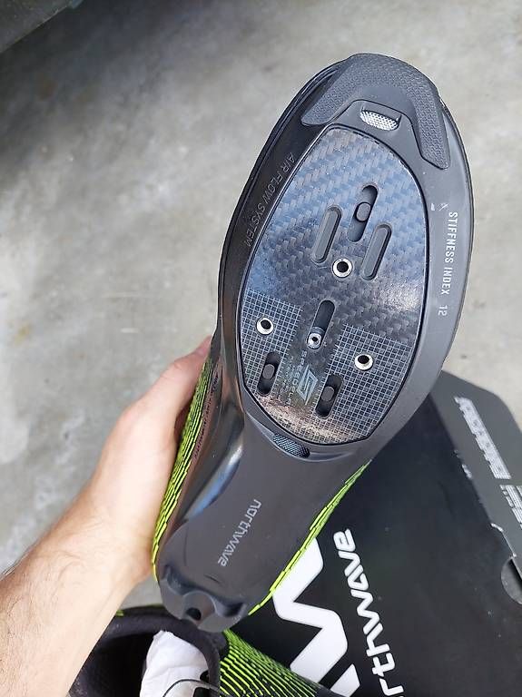 Northwave Scarpe da uomo: Northwave Storm Carbon 2 / 41 Neuf – Usato da Brot-Plamboz venduto da baggiins 1
