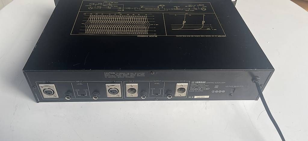 Equalizer: Yamaha Graphic Equalizer Model Q2031A 32 Band EQ – Gebraucht aus Alpnach Dorf von GuntaKinte 1