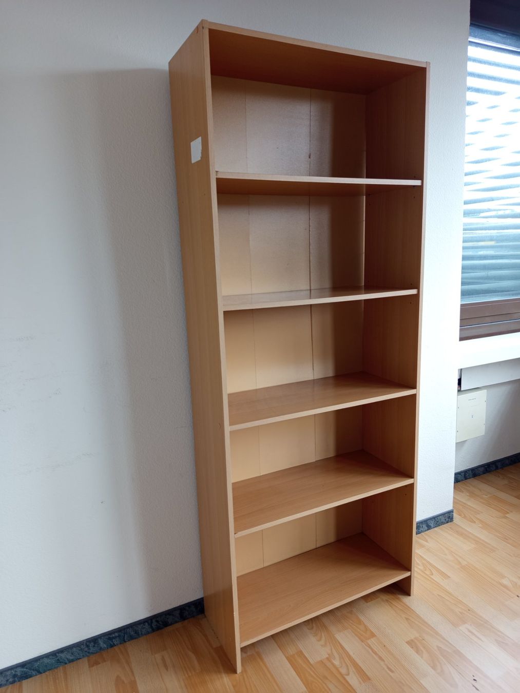 Scaffali: Bücherregal Holzoptik mit fünf Fächern – Usato da Brüttisellen venduto da VideoGang 2