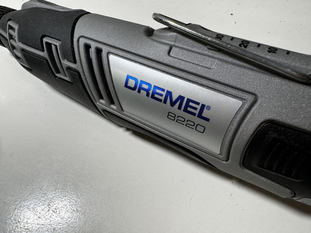 Dremel 8220 inkl biegsame welle (Gebraucht) in Muri b. Bern für CHF 88 ...