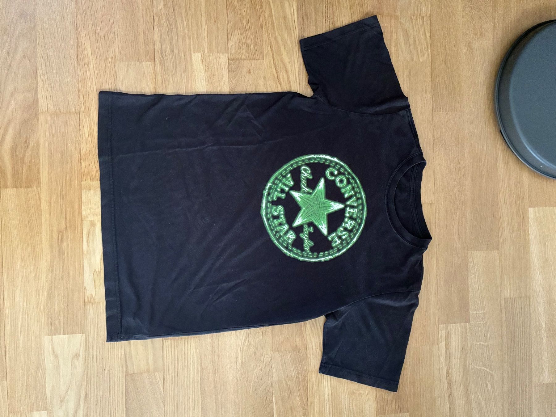 T-shirt: Schwarzes converse shirt – Usato da Wettingen venduto da mel_2thb