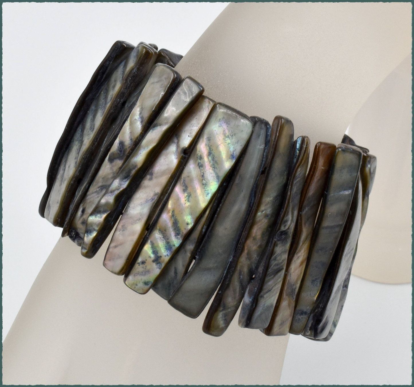 Bracciali & Braccialetti: Mutter der Perle Shell Stretch Armband – Nuovo e nell'imballaggio originale da Oberglatt ZH venduto da Goldfee1