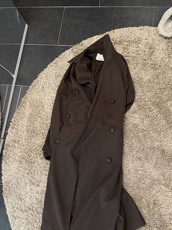 Brauner Trenchcoat - Stradivarius