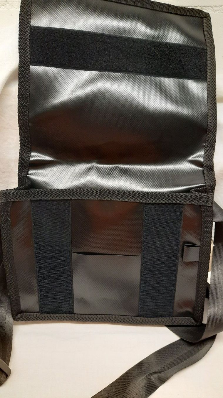 Taschen für Damen: Handtasche Kunstleder Strauss CHF. 25.00 – Neu (gemäss Beschreibung) aus Spreitenbach von Margot-09 2