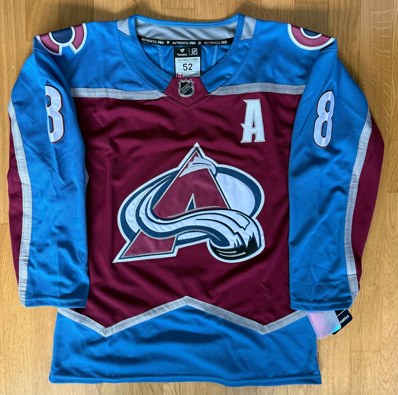 Canottiere & Pantaloni: NHL-Jersey / Cale Makar / Colorado Avalanche – Nuovo (secondo la descrizione) da Ostermundigen venduto da Vancouver16 2