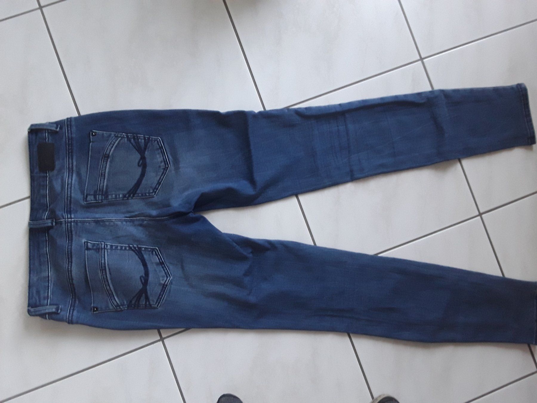 Tom Tailor Jeans: Neuwertige Tom Tailor Jeans 25 – Gebraucht aus Heimberg von Samprof 2