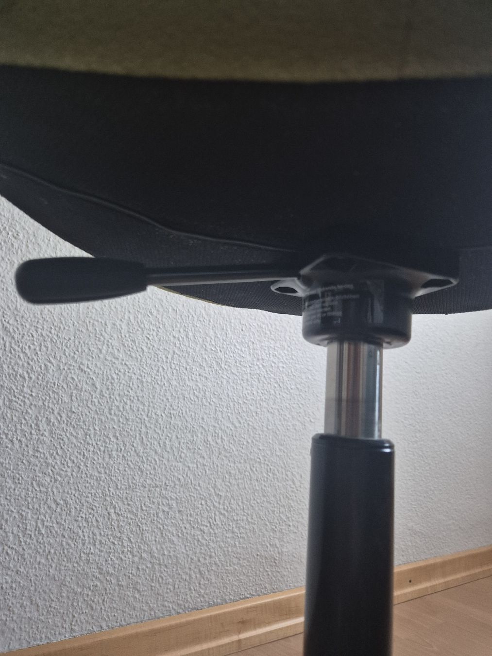 Varier Sedie: Varier Move™ Aktiv-Sitzhocker / Stuhl – Usato da Basel venduto da MadameDupont01 3