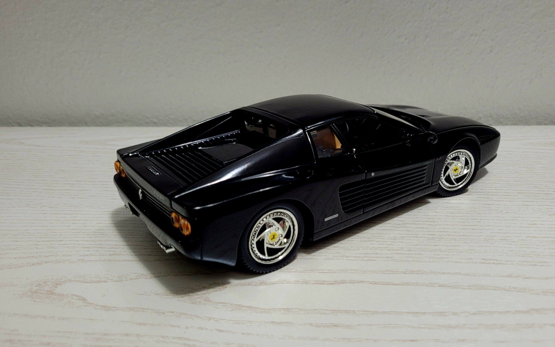 Ferrari Modellini d'auto: Ferrari 512 M 1:18 – Usato da Chiasso venduto da R.e.g.59 4