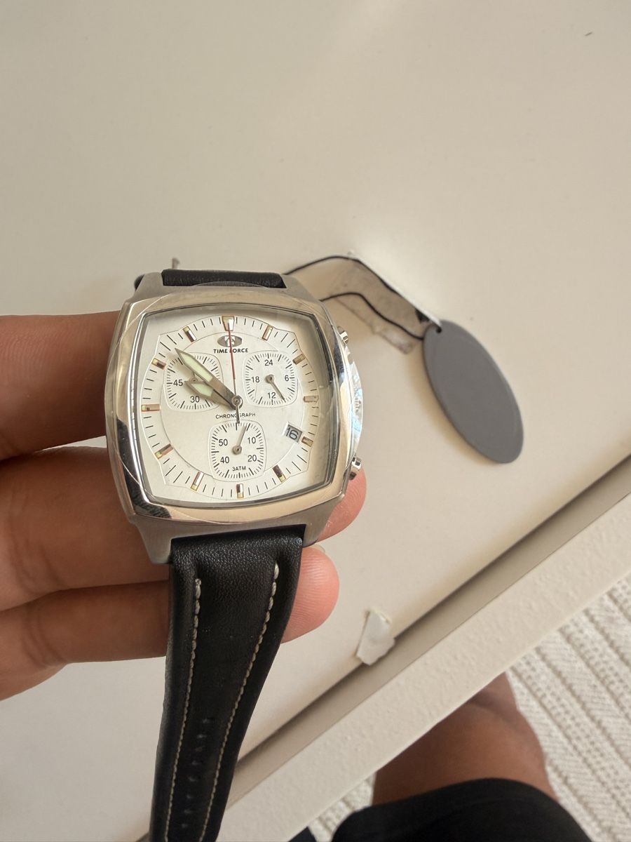 Uhren: Neu Uhr – Neu (gemäss Beschreibung) aus Herisau von eK61 1
