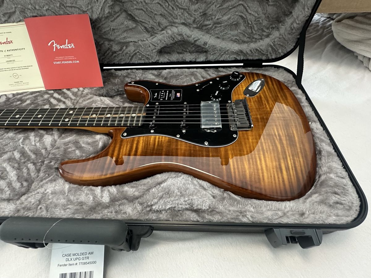 Fender Musikinstrumente: Fender Tiger Eye guitar – Neu und originalverpackt aus Camorino von cla_lm6w