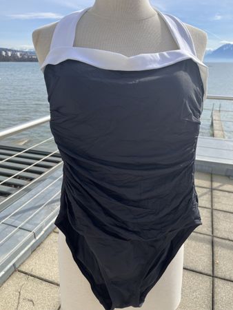 Maillot de bain Lauren Ralph Lauren - Été Élégant!