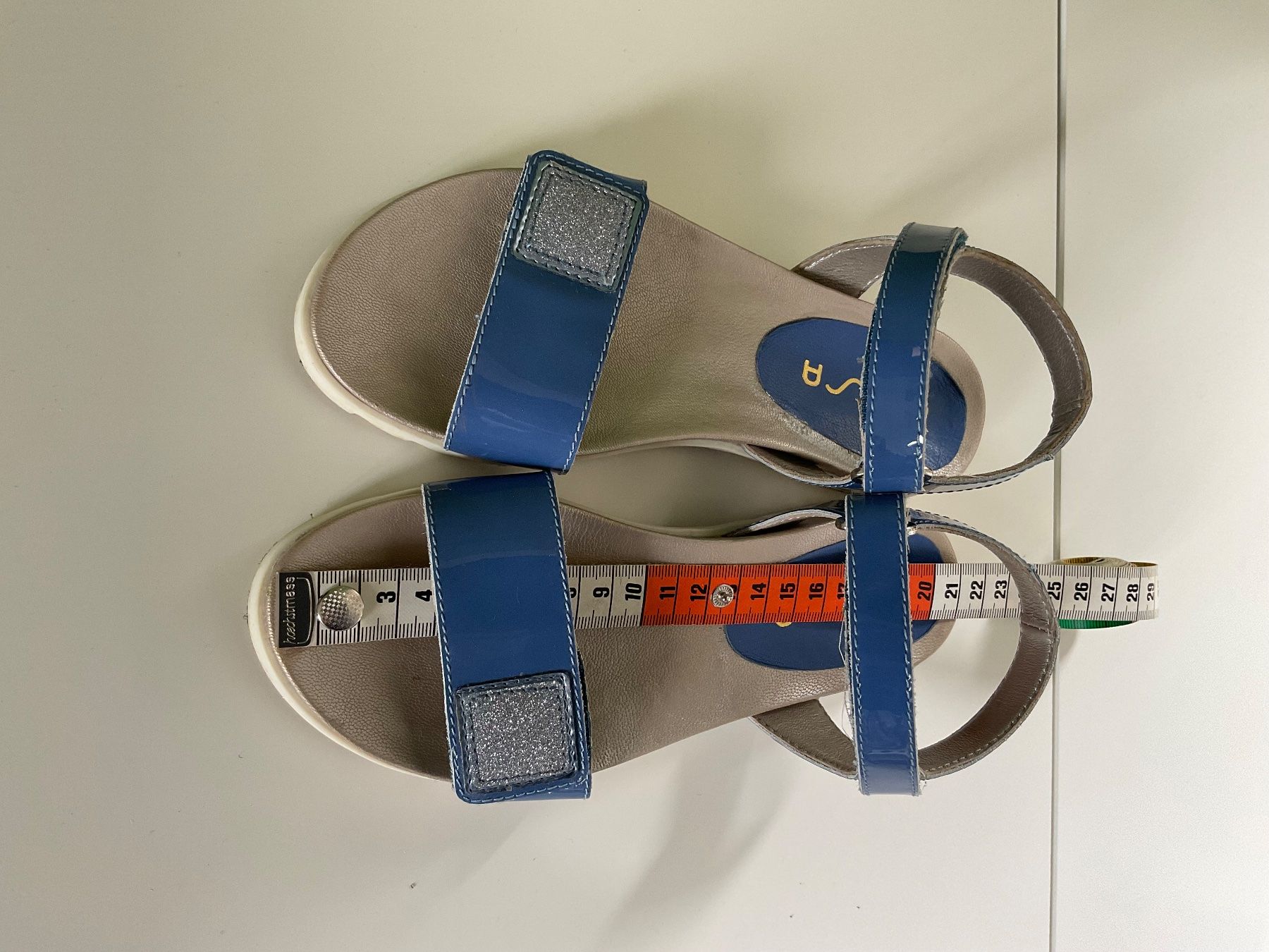 Unisa Schuhe für Mädchen: Lackleder Sandalen Mädchen Unisa Gr.33 – Neu (gemäss Beschreibung) aus Pfäffikon ZH von Ben0707 8