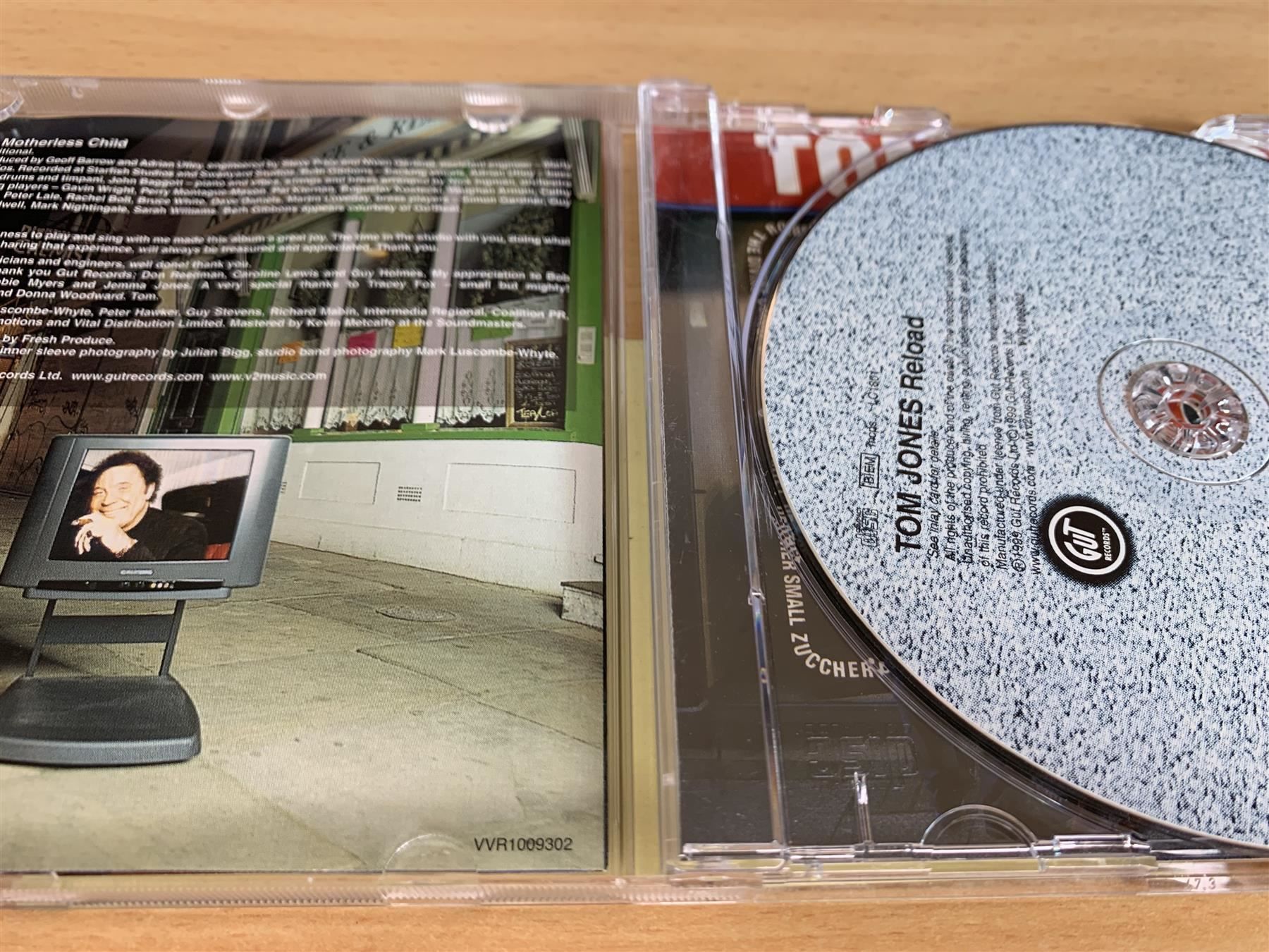 CD: Tom Jones – Reload – Usato da Rikon im Tösstal venduto da Alpenmutz 2