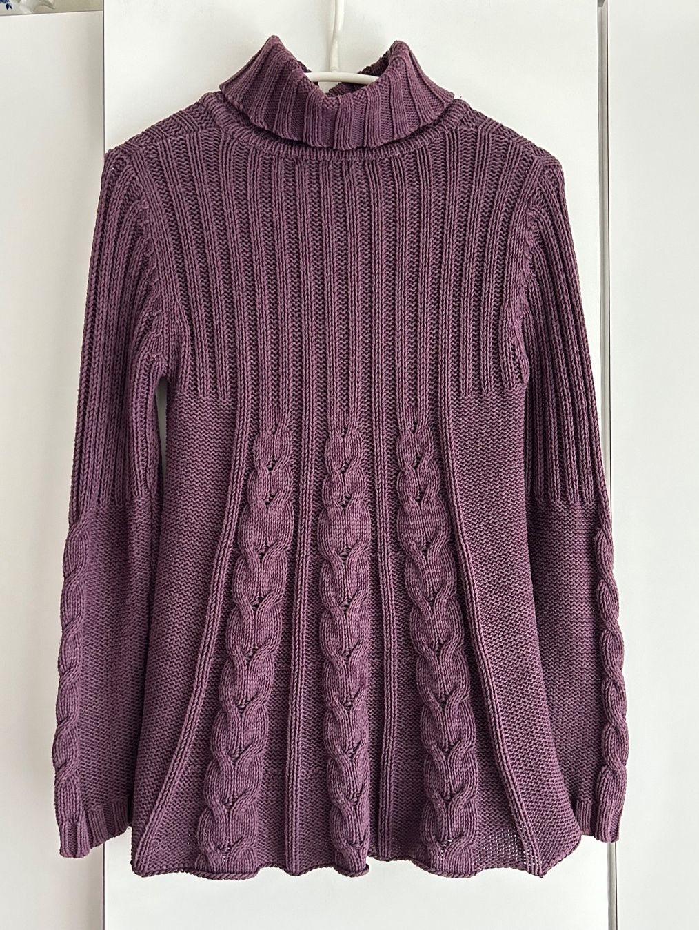 Maglioni & Felpe: Wunderschöner modischer Strickpullover in der Farbe Mauve – Usato da Bern venduto da Smile-2707