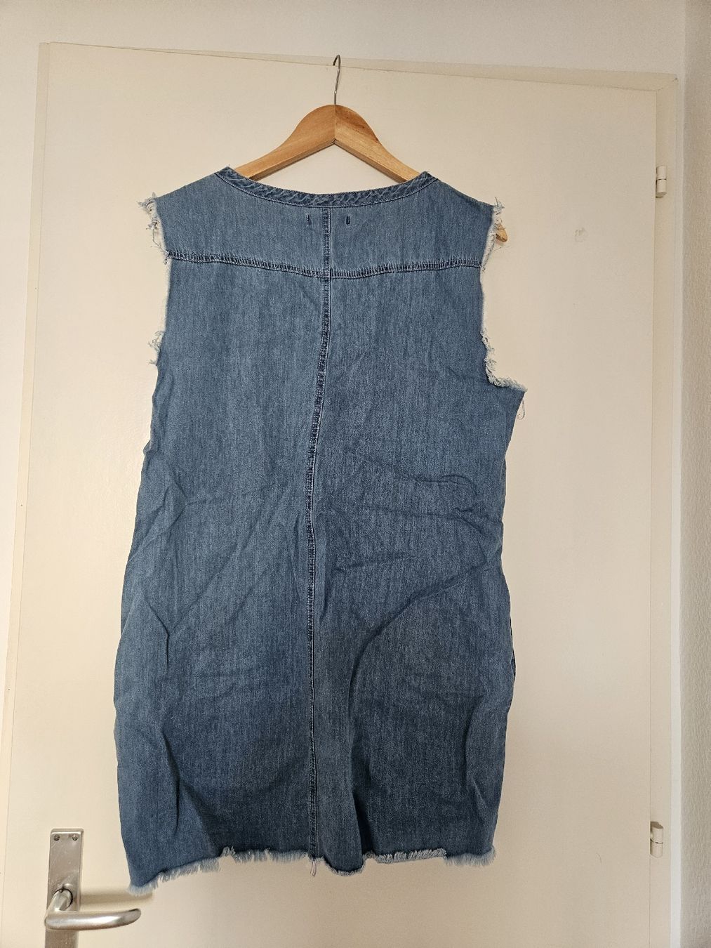 Vestiti: Robe en jean Missguided à lacets taille M – Usato da Mühleberg venduto da Eliboub 2