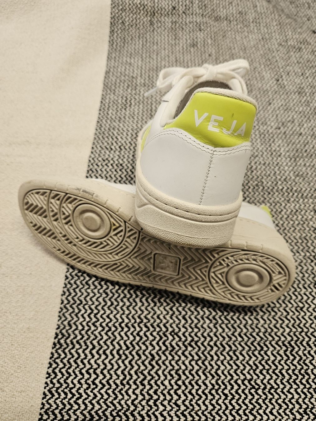 Veja Herrenschuhe: VEJA Sneaker Gr. 39  – Gebraucht aus Basel von lar_7c62 3