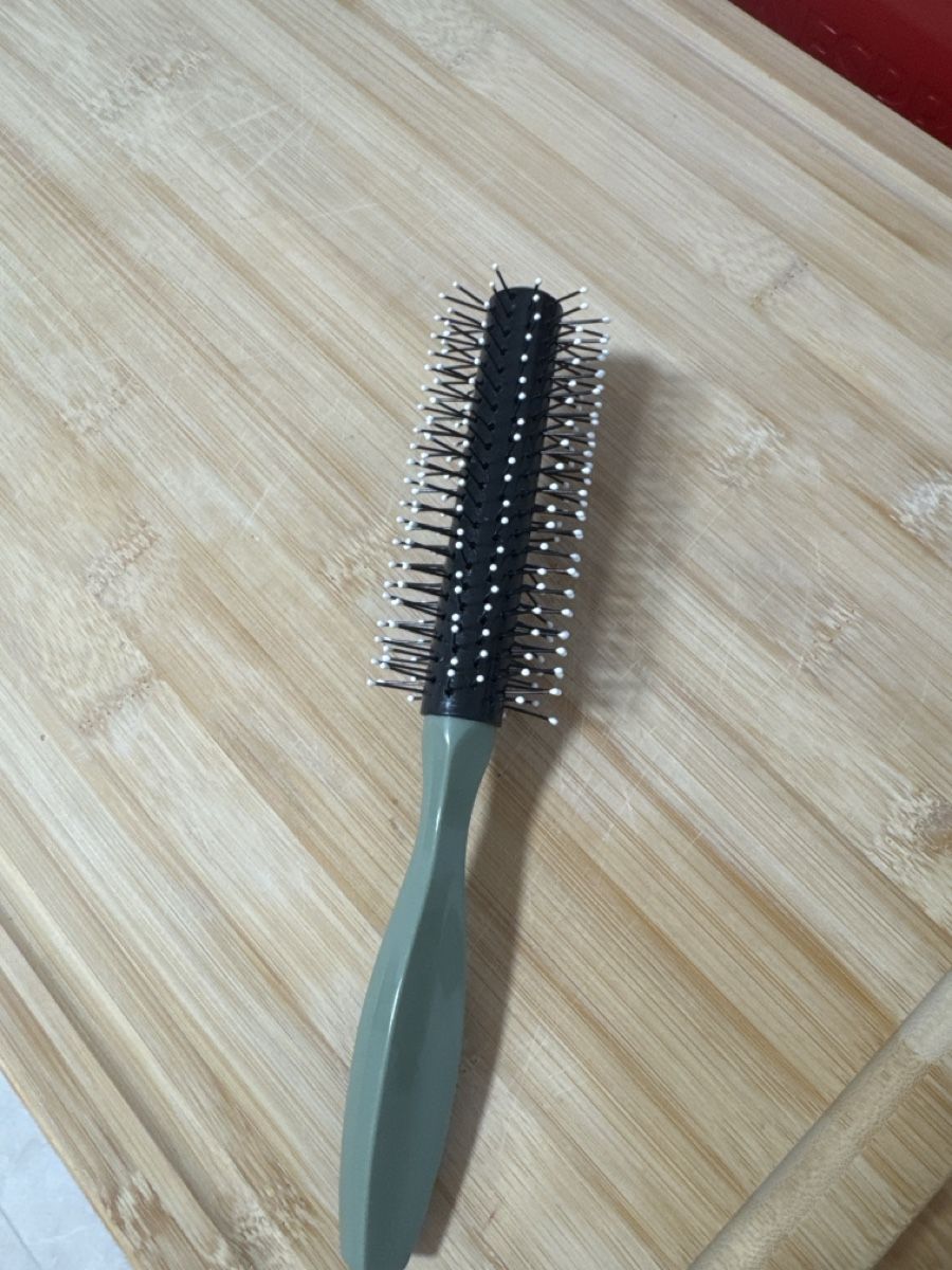 Autres soins des cheveux: Neue Rundbürste – Neuf (Voir description) à Zürich par gi_ner