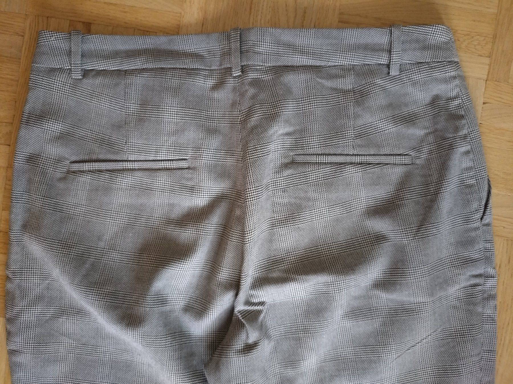 H&M Pantaloni: Pantalon H&M taille 40 – Usato da Genève venduto da mar_2kgm 4