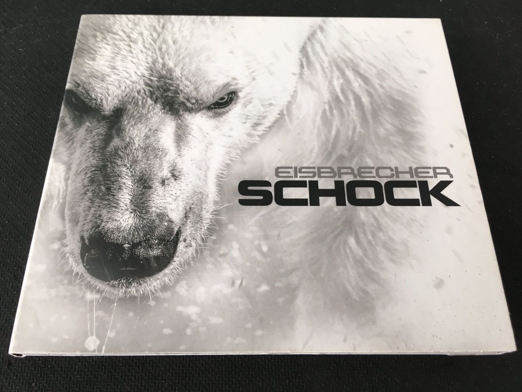 CD: Eisbrecher - Schock -CD- Digipak – Usato da St.Gallen venduto da MedienJoe