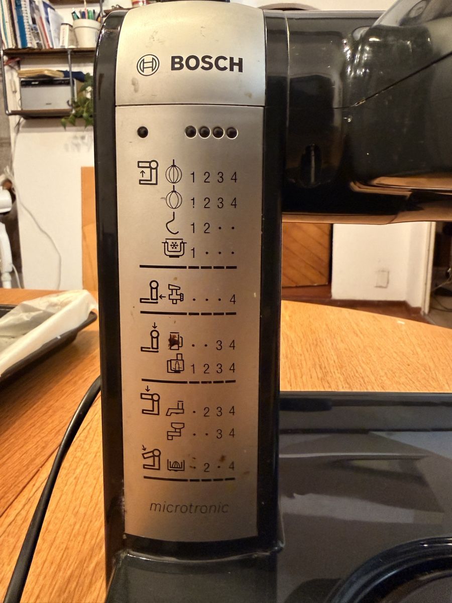Bosch Appareils de cuisine: Robot multifonction BOSCH Mum4, microtronic, avec bol, bon é – D'occasion à Granges VS par Anila.r 1