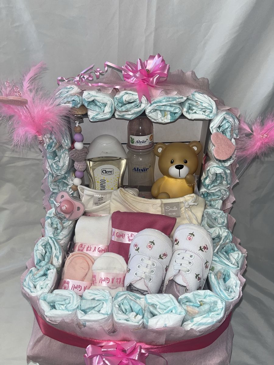 Pampers Secchi per pannolini & Pannolini: Windeltorte Mädchen zur Geburt, Geschenkidee, Neu! – Nuovo e nell'imballaggio originale da Eschlikon TG venduto da murati123 4