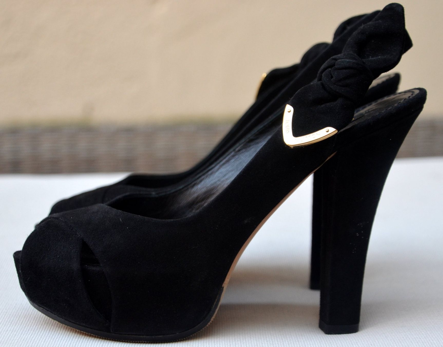 Louis Vuitton Scarpe da donna: Louis Vuitton Sandalen / sandales .37 – Usato da Collonges venduto da arashee 8