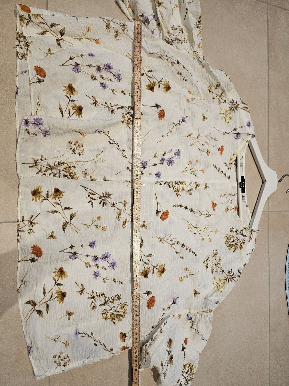 C&A Camicette: Bluse mit Blumen und Rüschen von C&A gr.48 – Usato da Allschwil venduto da na.wi.90 3