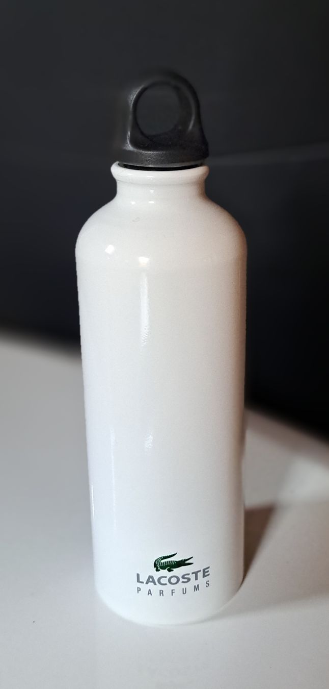 Borracce & Thermos: Gourde Eau de Lacoste 500 ml – Nuovo (secondo la descrizione) da Ravoire venduto da Billsen