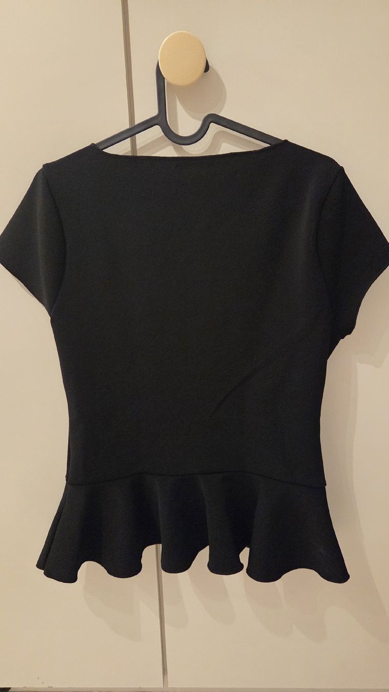 Zara Tops: Shirt Zara – Neu (gemäss Beschreibung) aus Unterkulm von Manubasso 2