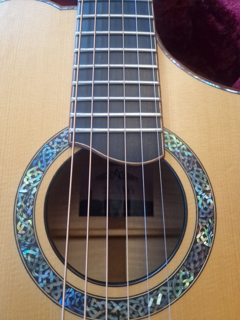 Strumenti musicali: Avalon guitar Ard Ri S42C – Nuovo (secondo la descrizione) da Zürich venduto da flo_hxx9