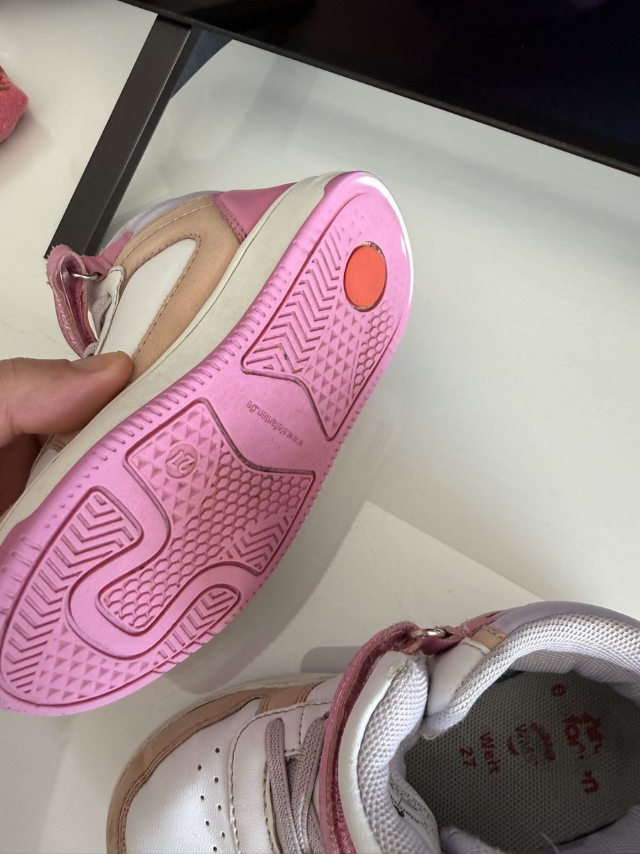 Schuhe für Mädchen: Mädchen Schuhe 27 gr Elefanten – Gebraucht aus Dübendorf von Ilsaporedelviaggio 2