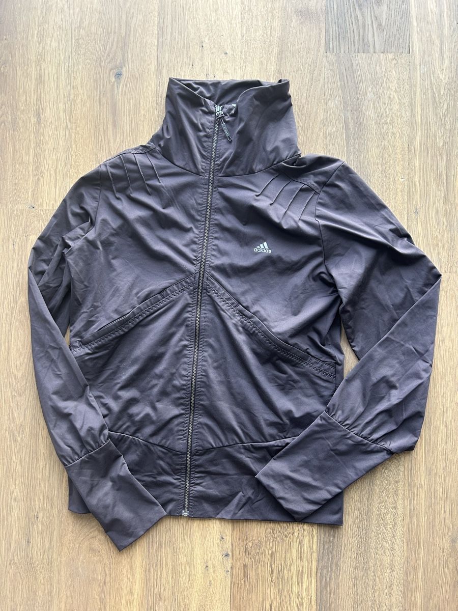 Adidas Maglioni & Felpe: Trainer-Pulli von Adidas, Grösse 40 – Usato da Wohlen b. Bern venduto da Beppe99